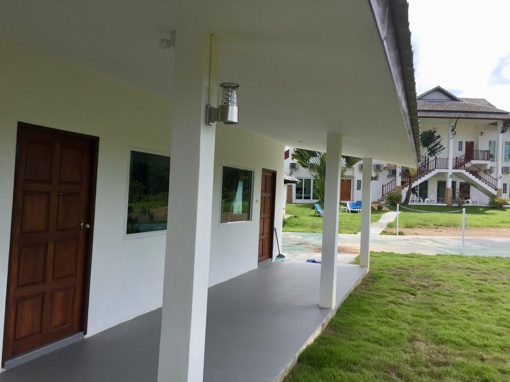 Nadivana Serviced Apartments Ao Nang Exterior photo